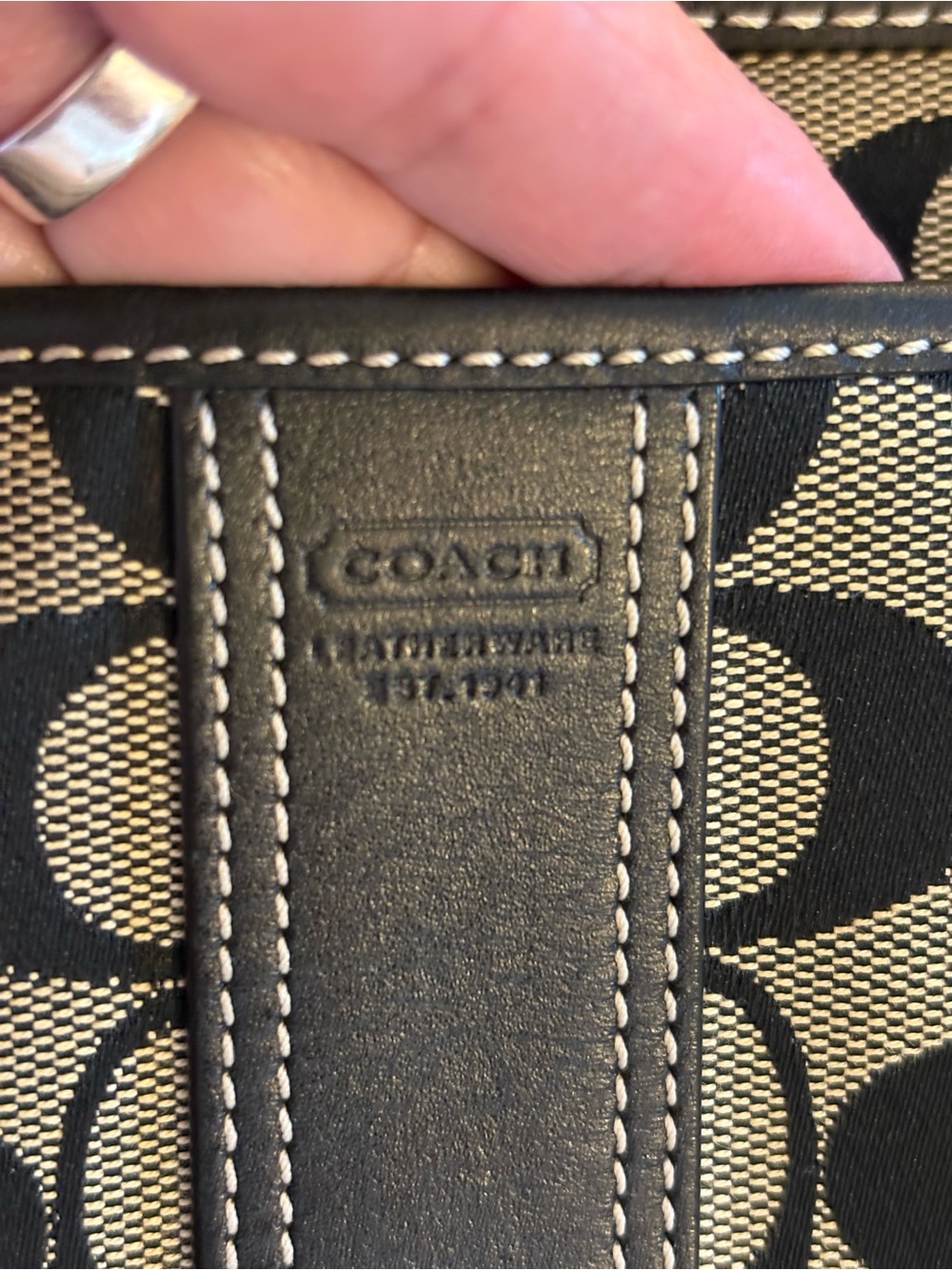 Vintage Coach Signature Stripe Swingpack Crossbody 6016 Black/Gray Y2K - Picture 10 of 10